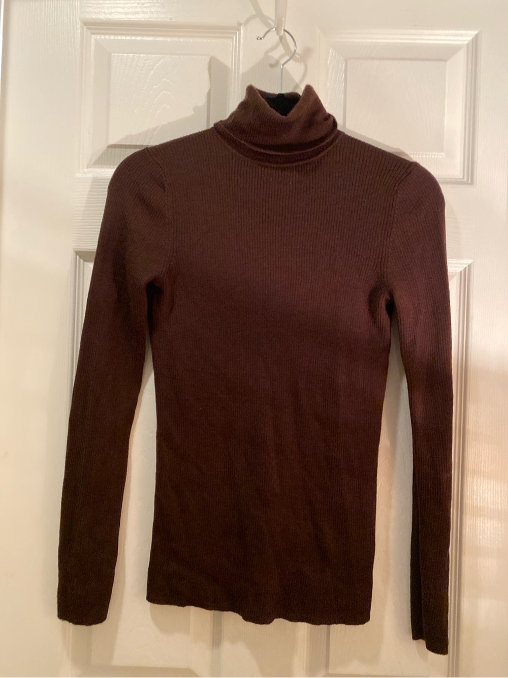 Uniqlo Women's Ribbed Turtleneck Sweater - Dark Brown